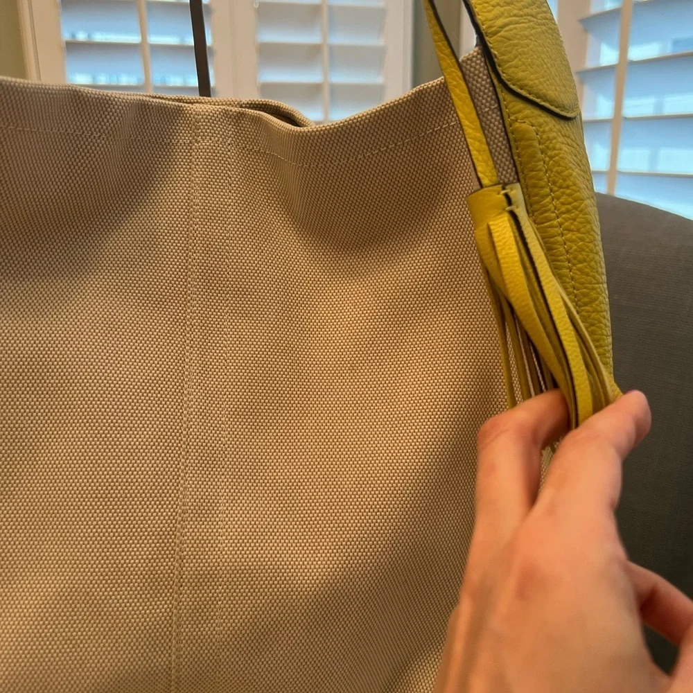 Coach Avery Hobo F28911 Natural & Chartreuse Canvas Leather Shoulder Bag